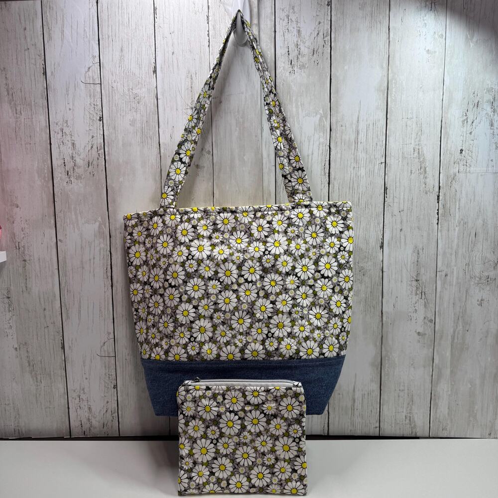Quilted White Floral Tote Bag Denim Accent : Matching Zipper Pouch Included